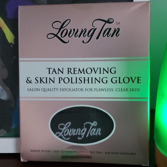 Applicator mitt and tan removing glove. - Picture 3 of 3